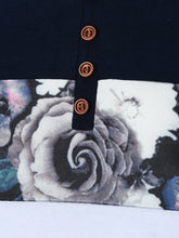 Charger l'image dans la galerie, Rose Print Panel Faux Pocket Henley T-Shirt - Tommy Taylor
