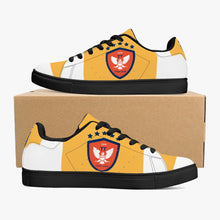 Charger l'image dans la galerie, Baskets basses en cuir by Tommy Taylor Mode US