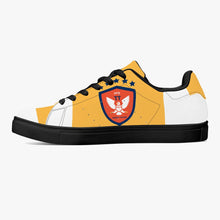 Charger l'image dans la galerie, Baskets basses en cuir by Tommy Taylor Mode US