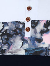Charger l&#39;image dans la galerie, Rose Print Panel Faux Pocket Henley T-Shirt - Tommy Taylor 
