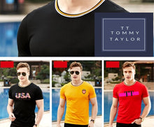 Charger l&#39;image dans la galerie, T-Shirt Col Rond Manches Courtes Tommy Taylor Official* - Tommy Taylor 

